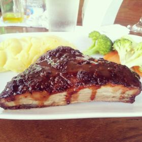 Ribs at Smiley's Restaurant, Pedasi Panama – Best Places In The World To Retire – International Living
