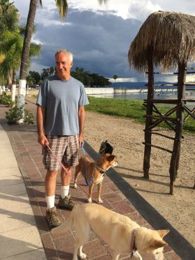 Chuck Bolotin at Malecon in Ajijic – Best Places In The World To Retire – International Living