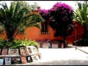 Art sold on the street in San Miguel de Allende, Mexico – Best Places In The World To Retire – International Living