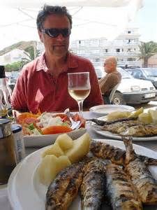 Lunch with wine in Portugal – Best Places In The World To Retire – International Living