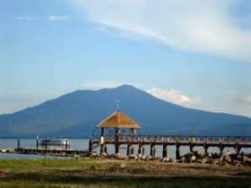 Malecon with view of the volcano, Jocotepec, Mexico – Best Places In The World To Retire – International Living