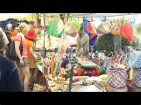 Shopping in the open market, Ajijic, Mexico – Best Places In The World To Retire – International Living