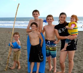 The beatiful Gilbert Children, all six  of them, enjoying the beach in Panama – Best Places In The World To Retire – International Living