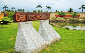 Entrance sign for Cerros Sands