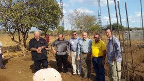 Robert Price (general. contractor), Carl Ross, Joel Nagel, Mike Cobb, Mayor Denis Espinoza, Patrick Hiebert (left to right) – Best Places In The World To Retire – International Living