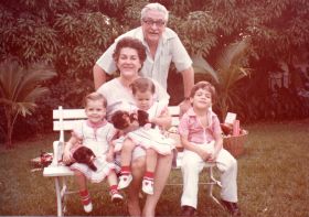 Parents of de la Guardia with granchildren 1982 – Best Places In The World To Retire – International Living