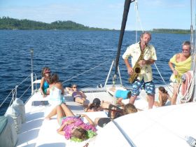Anne-Michelle Wand Bocas Del Toro, Panama boat party – Best Places In The World To Retire – International Living